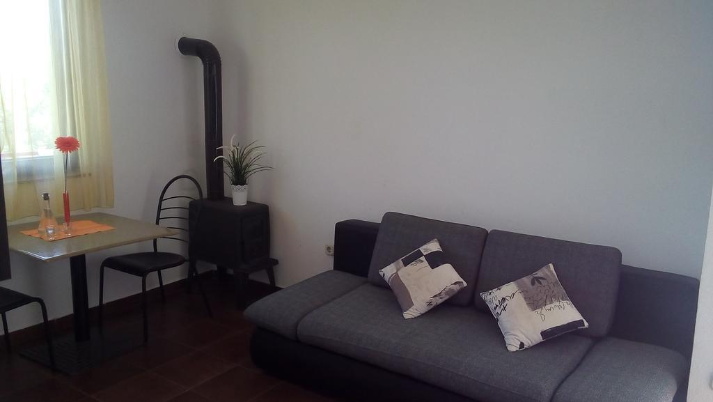 Apartments Nina ราฟนี ภายนอก รูปภาพ